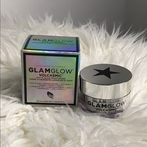 GlamGlow Volcasmic moisturizer